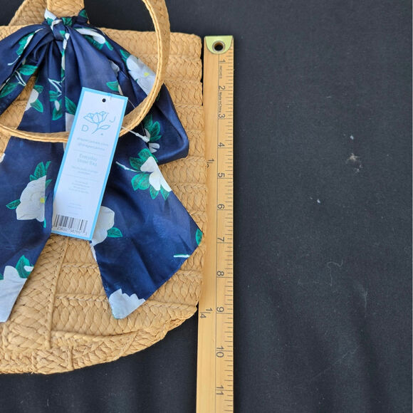 Draper James Everyday Straw Bag Scarf NWT - Picture 6 of 8